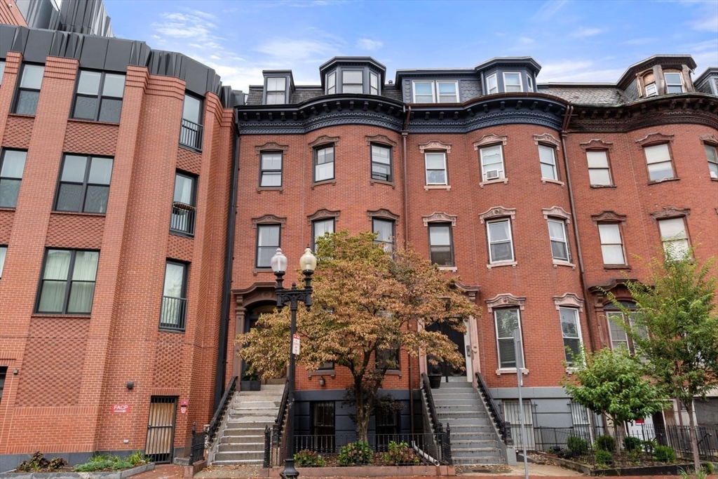 460 Massachusetts Avenue # 2