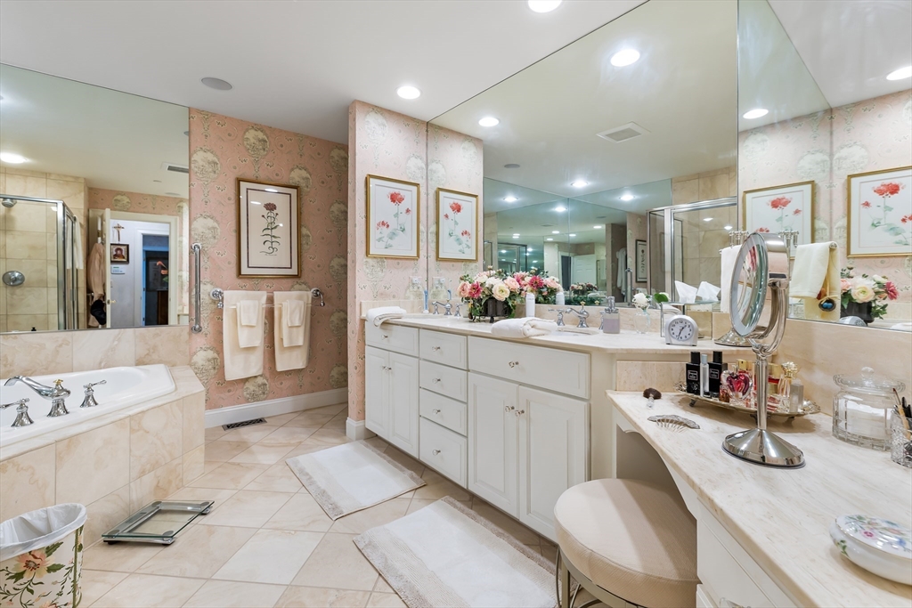 1601 Wisteria Way # 1601