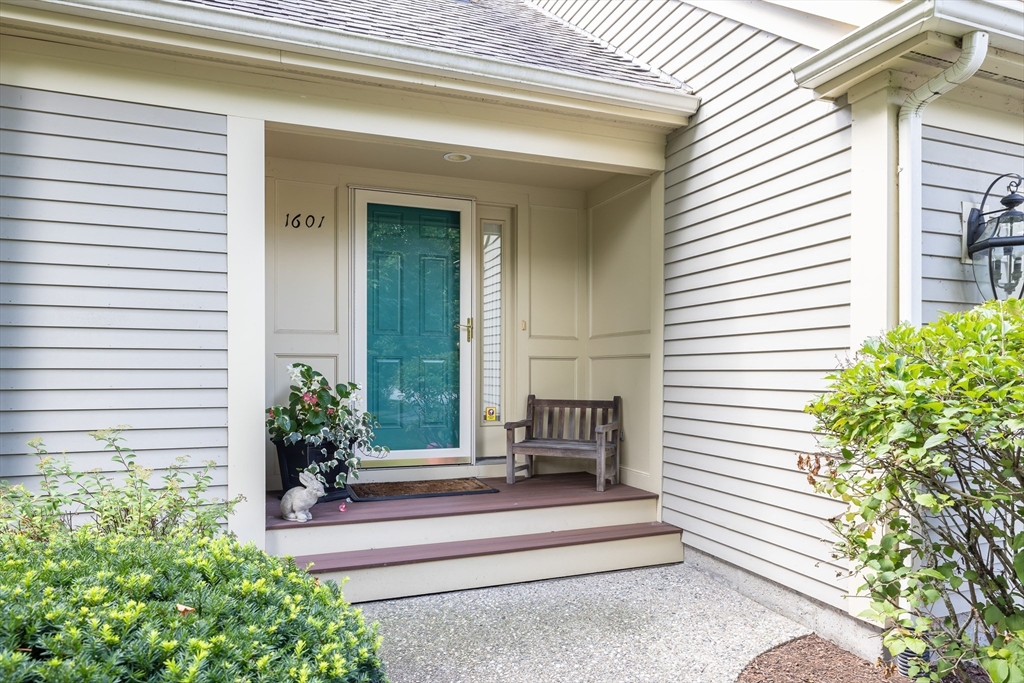 1601 Wisteria Way # 1601