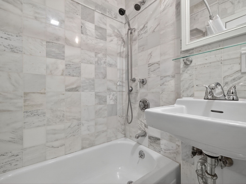 69 Myrtle Street # 2