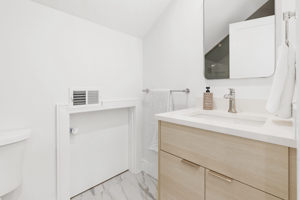 27-29 Indiana Terrace # 29