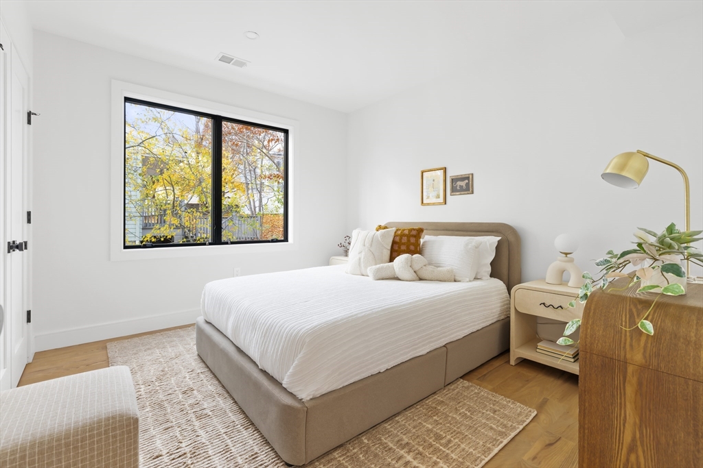 27-29 Indiana Terrace # 29