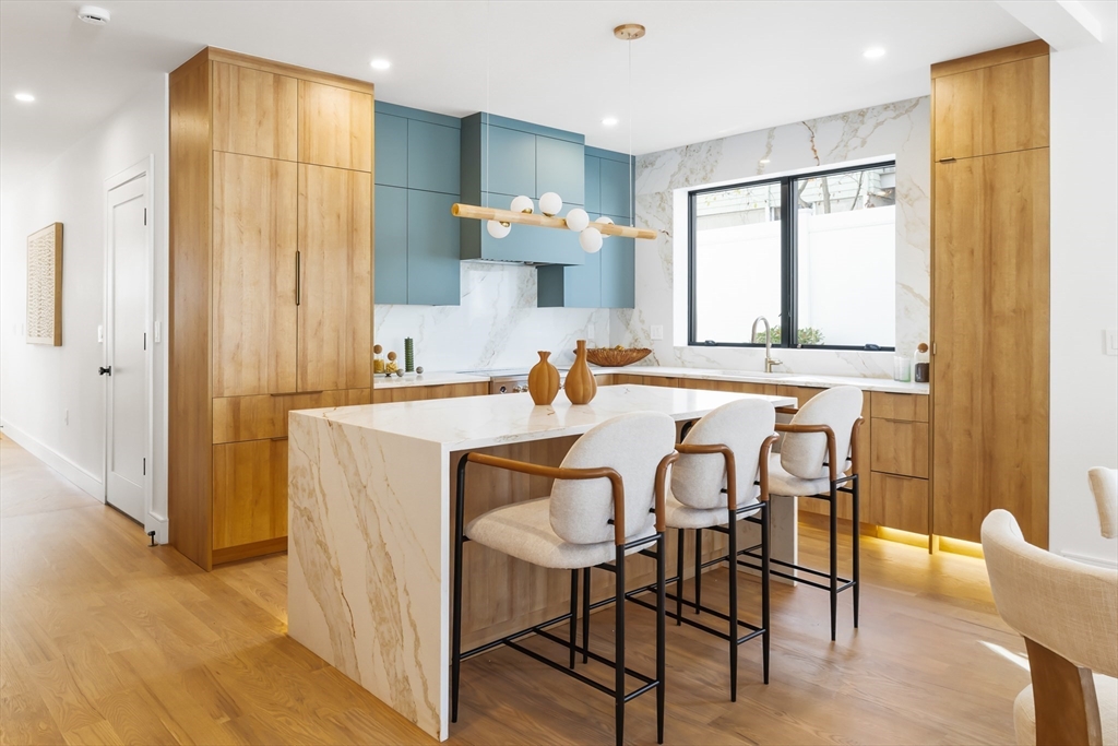 27-29 Indiana Terrace # 29