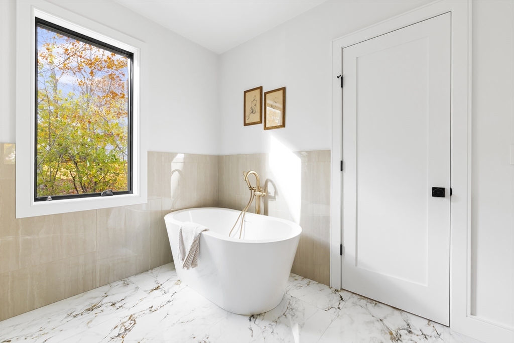 27-29 Indiana Terrace # 29