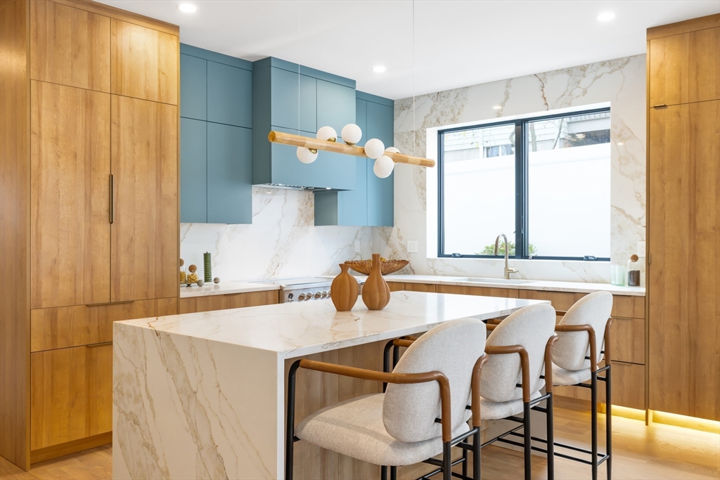 27-29 Indiana Terrace # 29