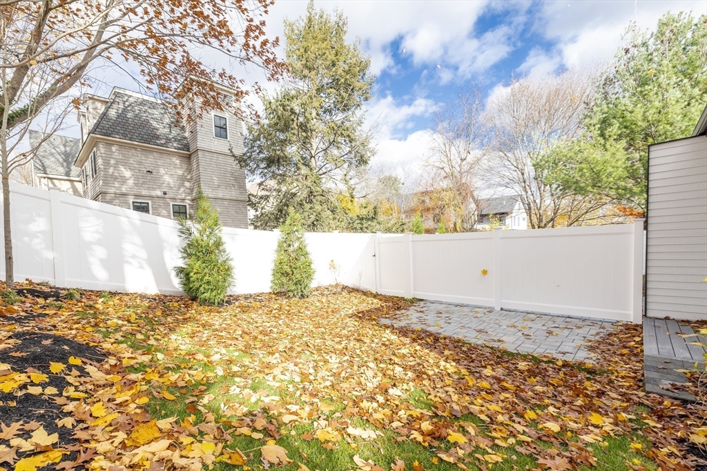 27-29 Indiana Terrace # 29