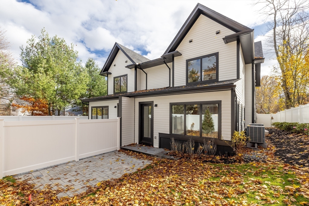 27-29 Indiana Terrace # 29