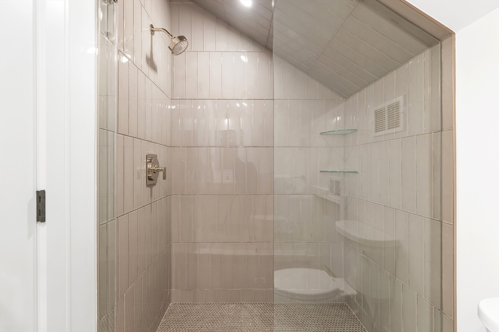 27-29 Indiana Terrace # 29