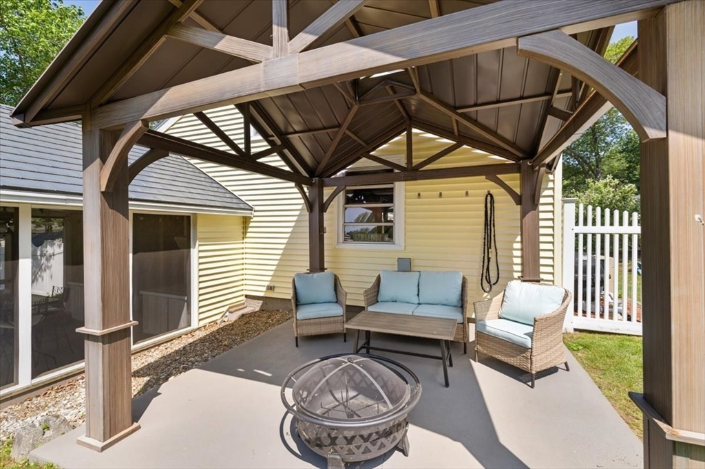 472 Potter Rd.
