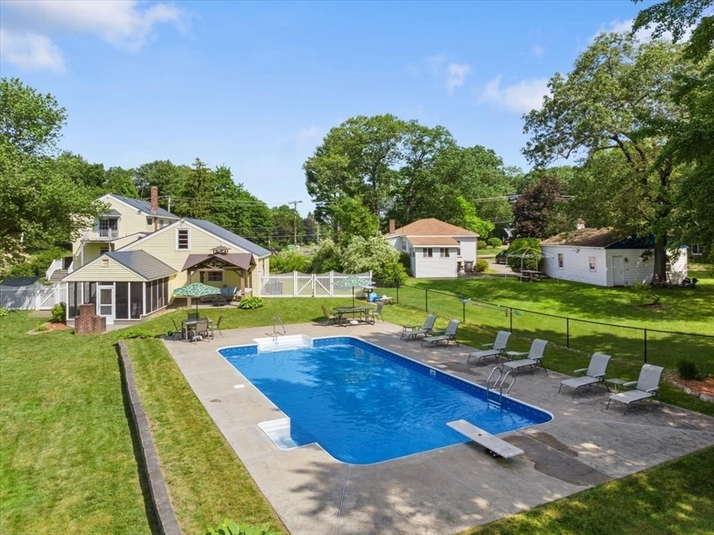 472 Potter Rd.