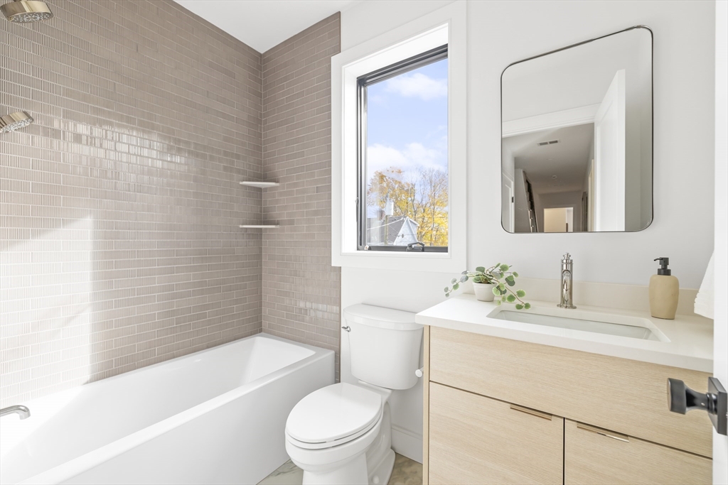 27-29 Indiana Terrace # 27