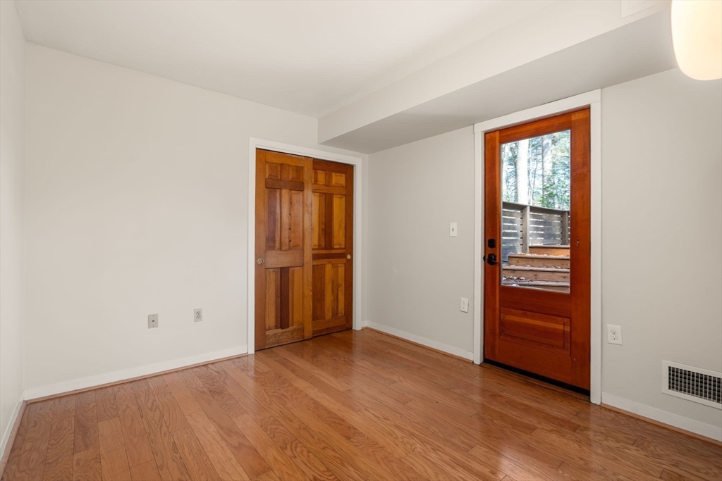 85 Lake Road Ter