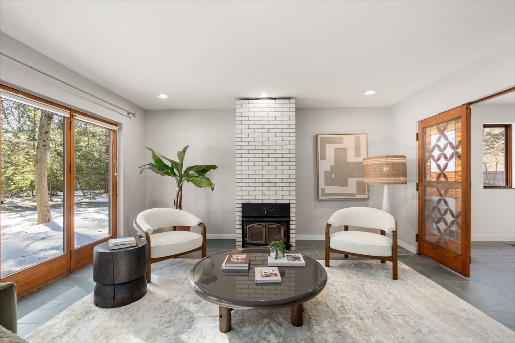 85 Lake Road Ter