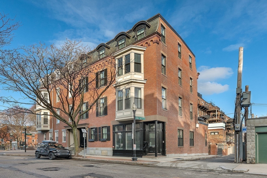 327 Shawmut Ave # 1