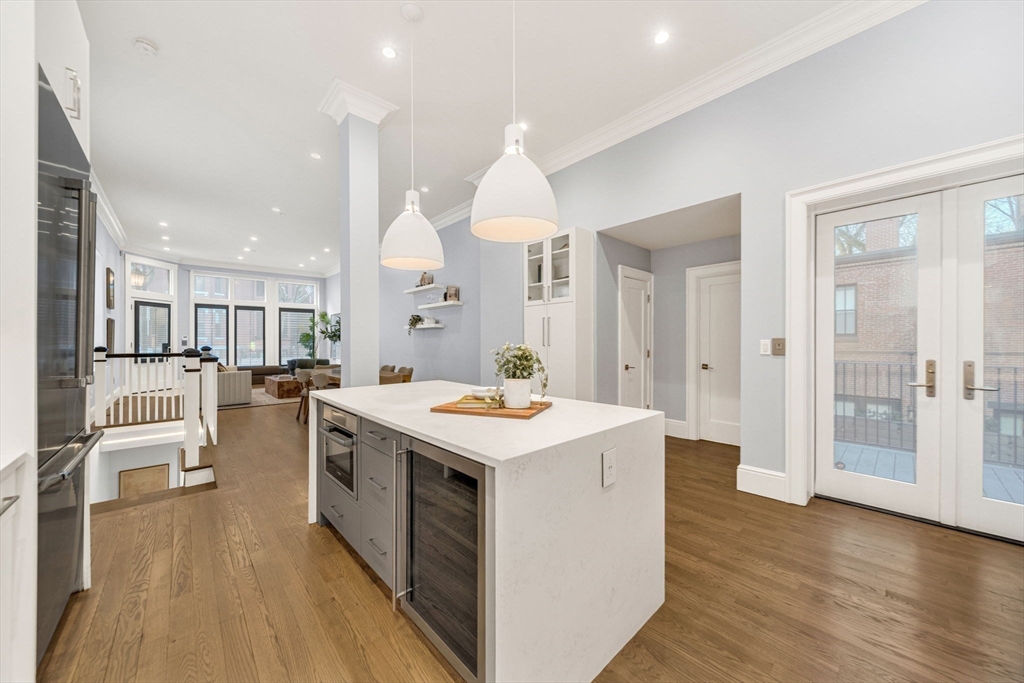 327 Shawmut Ave # 1