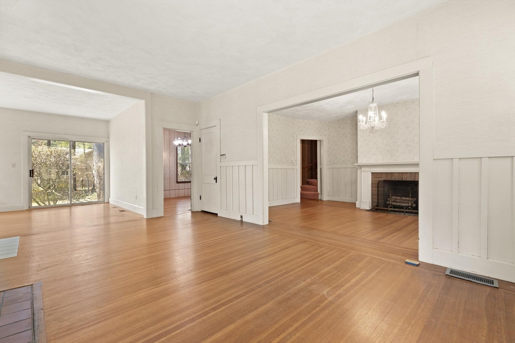 41 Pine Grove Ave