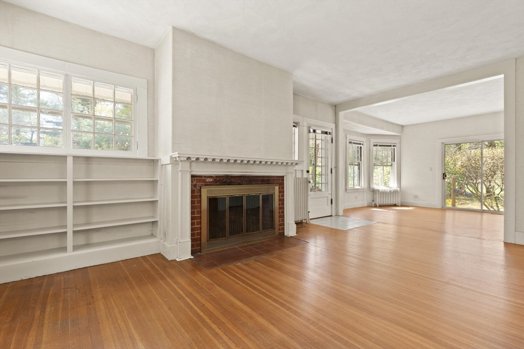 41 Pine Grove Ave