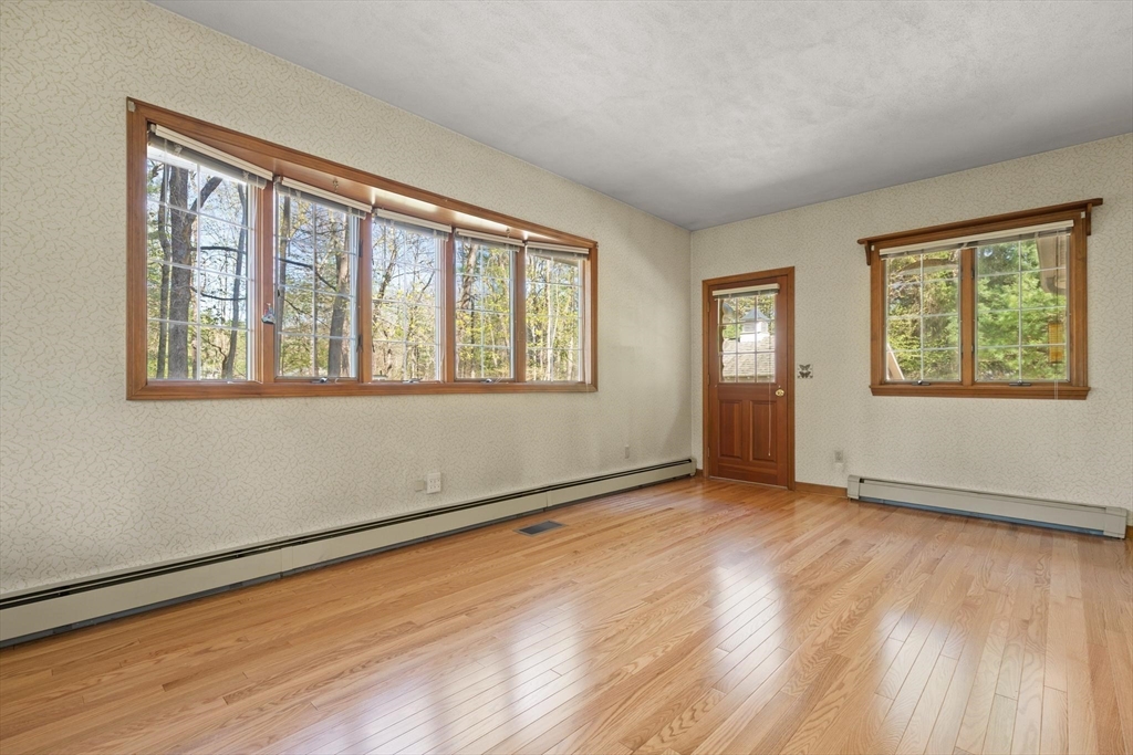 41 Pine Grove Ave
