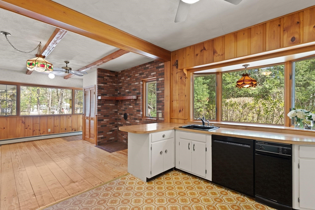 41 Pine Grove Ave