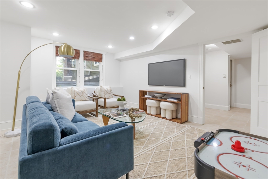 502 Massachusetts Ave # 502