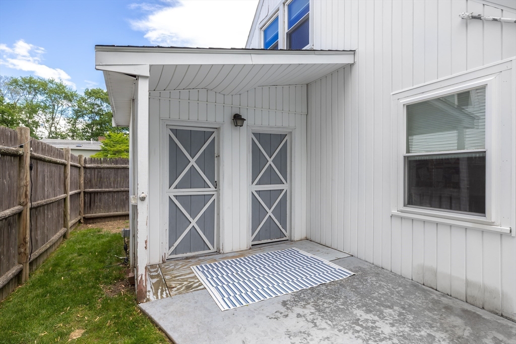 14 Hardwick Rd