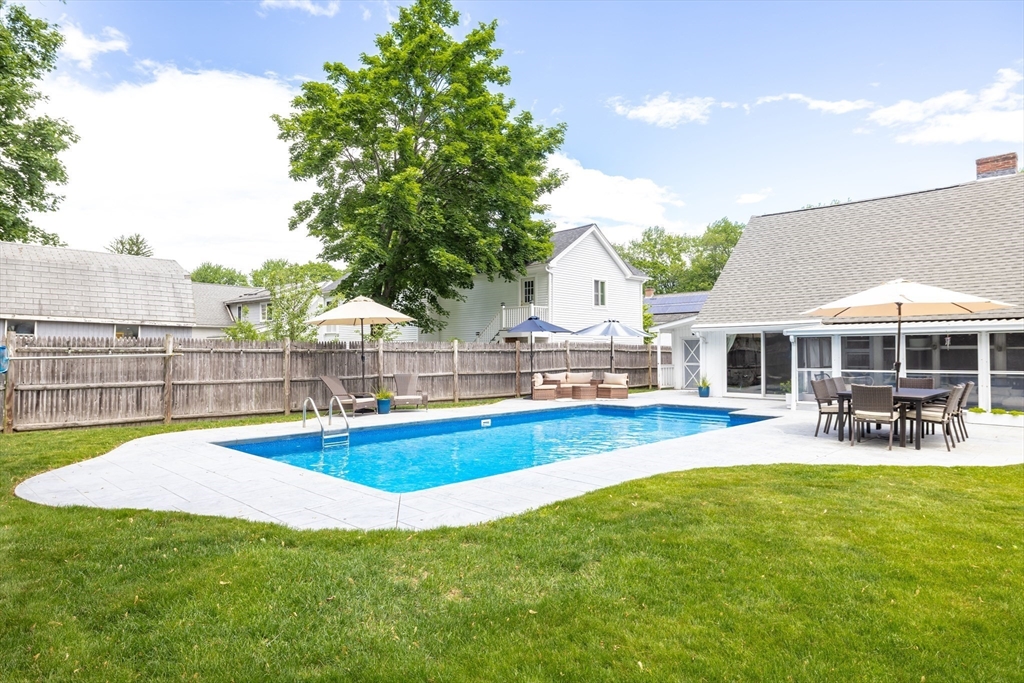 14 Hardwick Rd