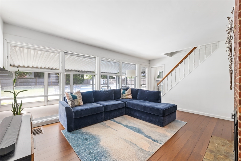 14 Hardwick Rd