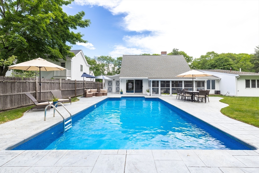 14 Hardwick Rd