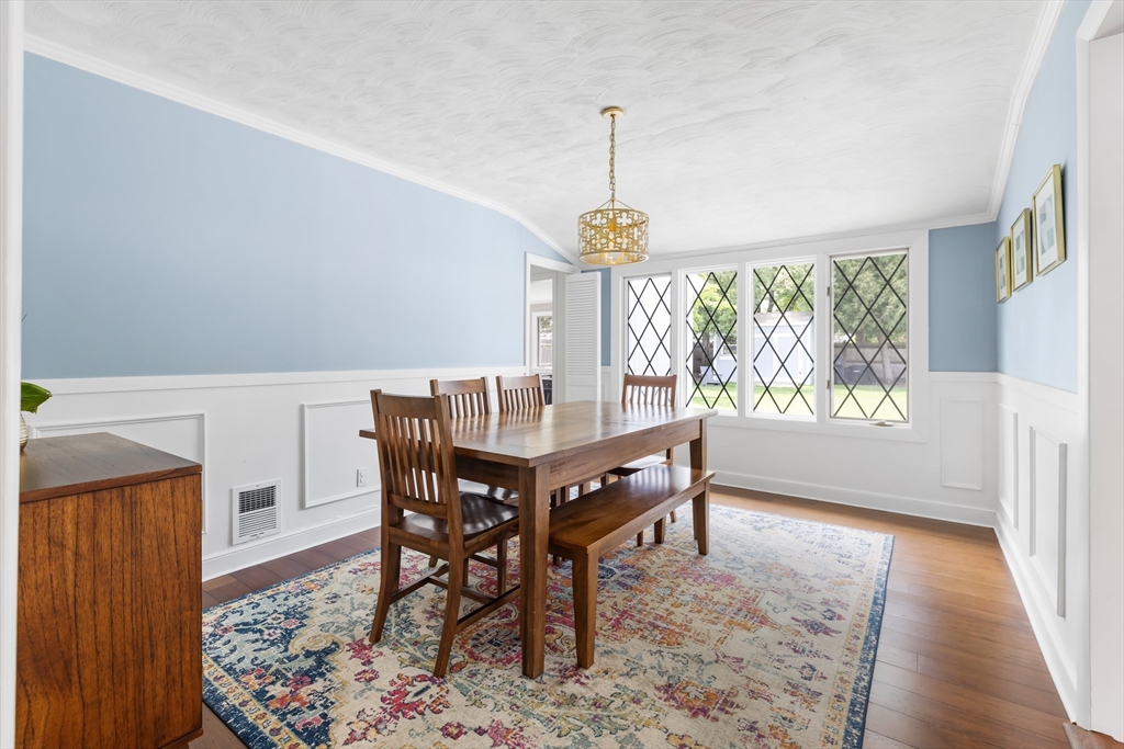 14 Hardwick Rd