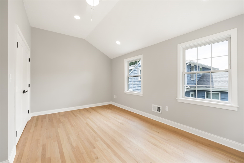 11 Fern St