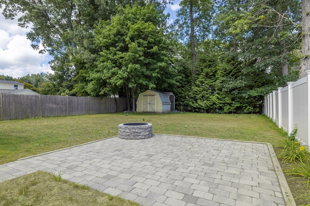 11 Fern St