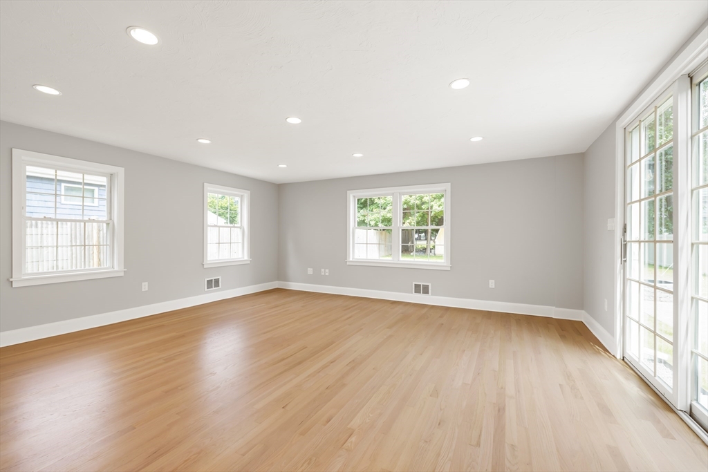 11 Fern St