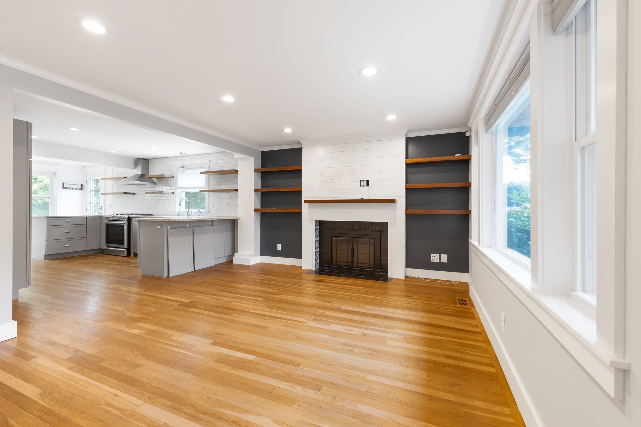 31 Oak St