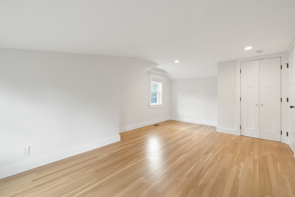 31 Oak St
