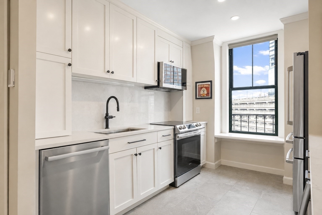 75 Clarendon St # 602