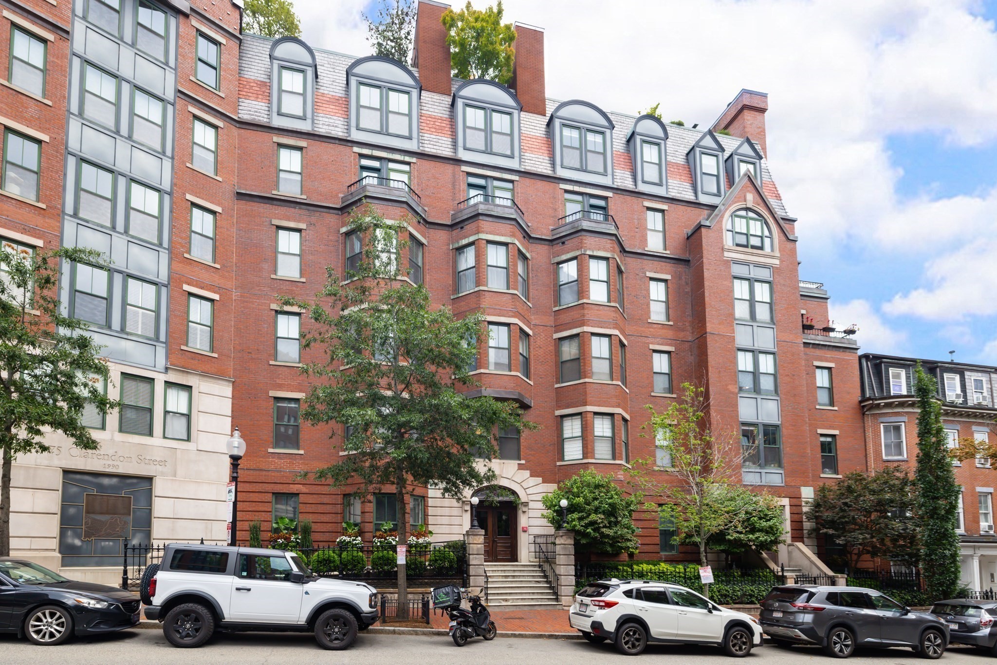 75 Clarendon St # 602