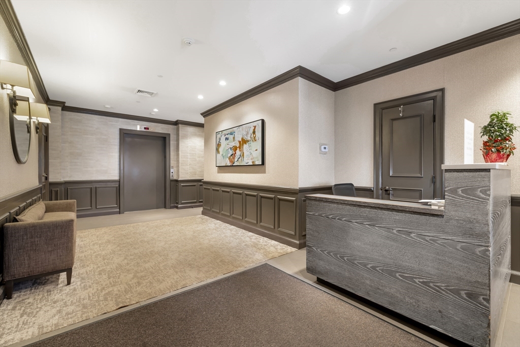 75 Clarendon St # 602