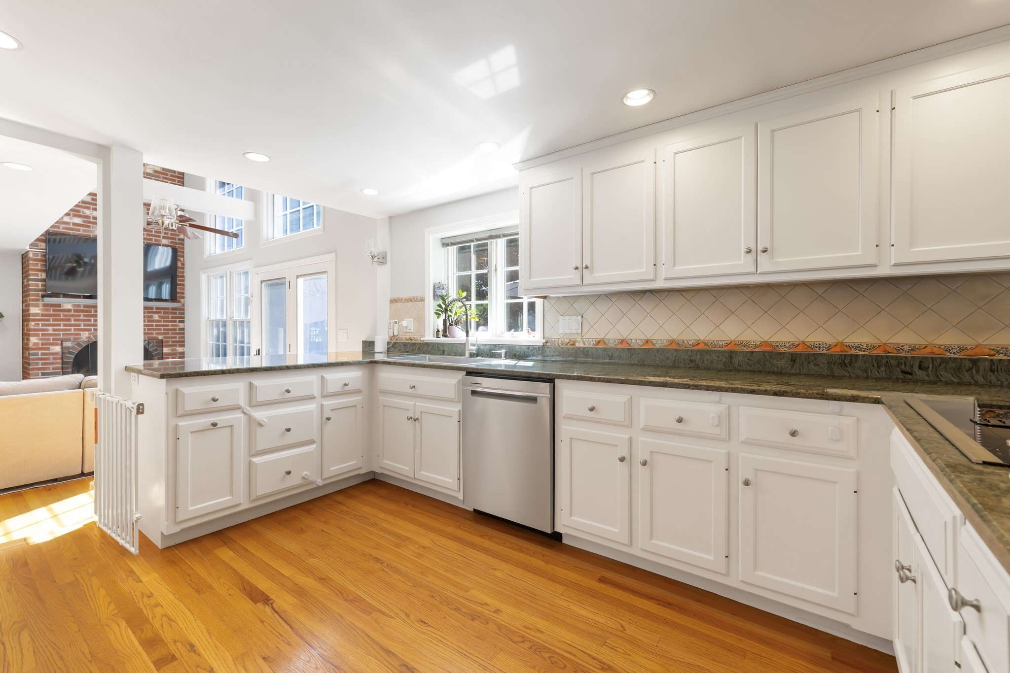 4 Fern St