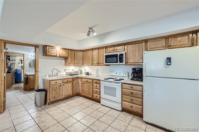 808 Conestoga Road