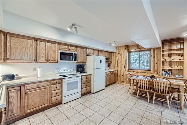808 Conestoga Road