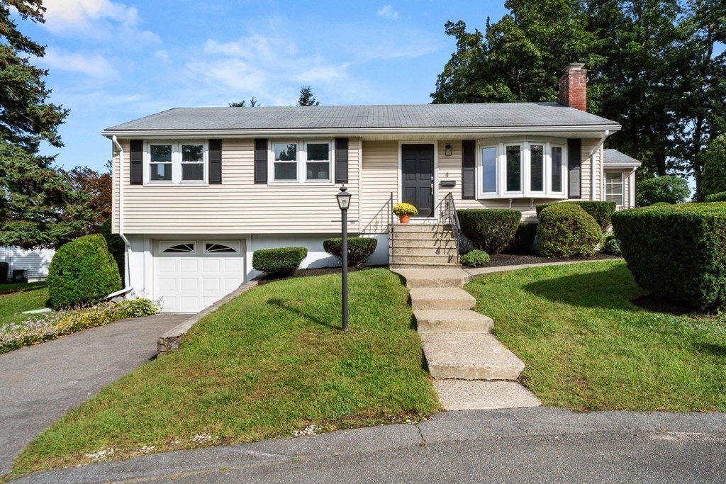 4 Rayner Circle