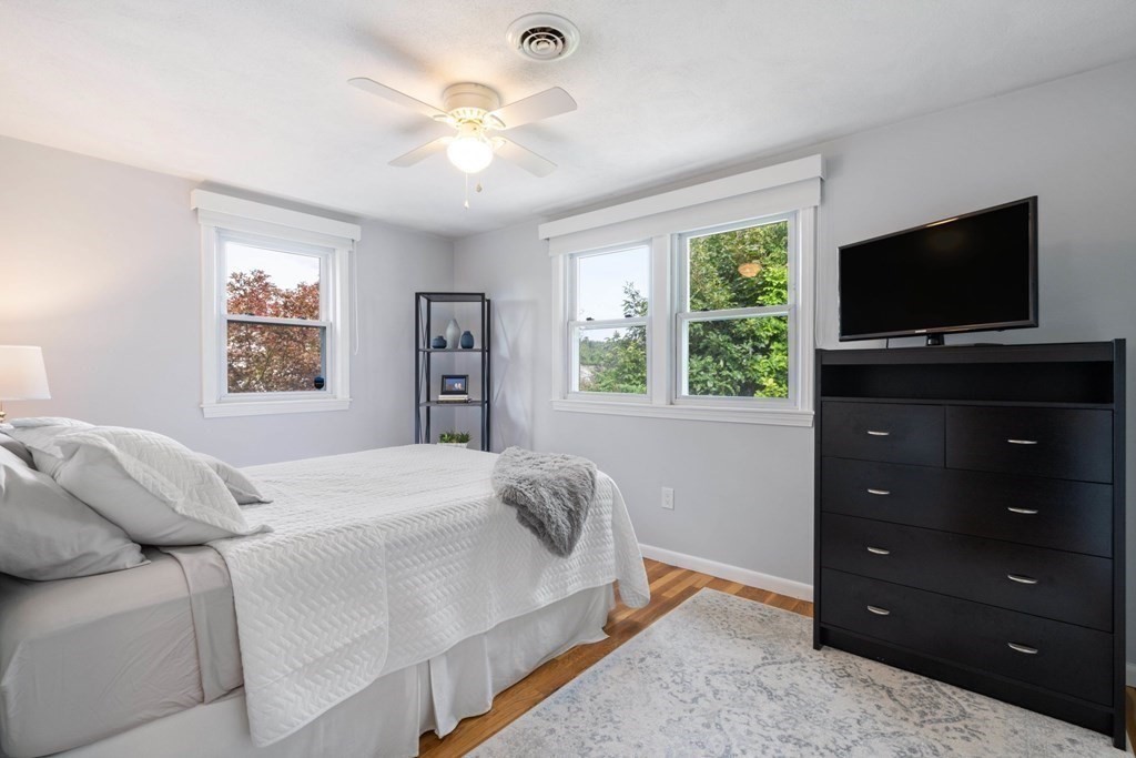 4 Rayner Circle
