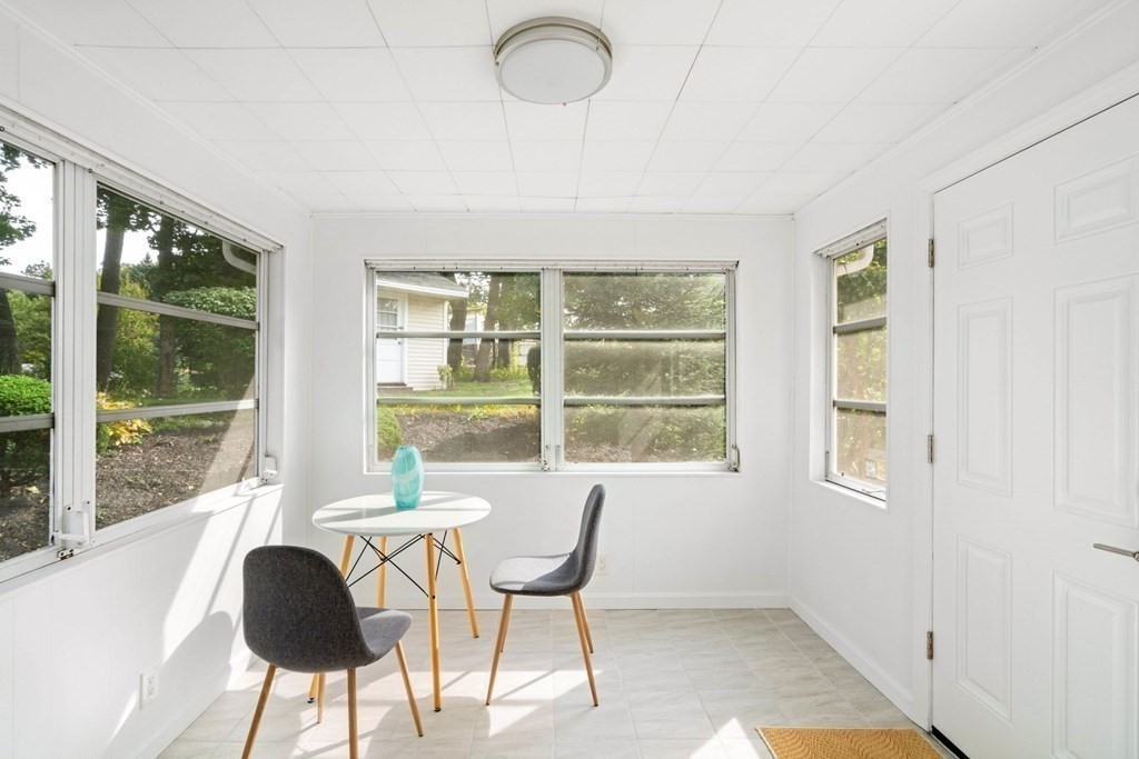 4 Rayner Circle