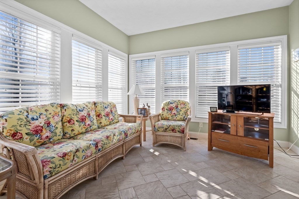 45 Avery Park Dr