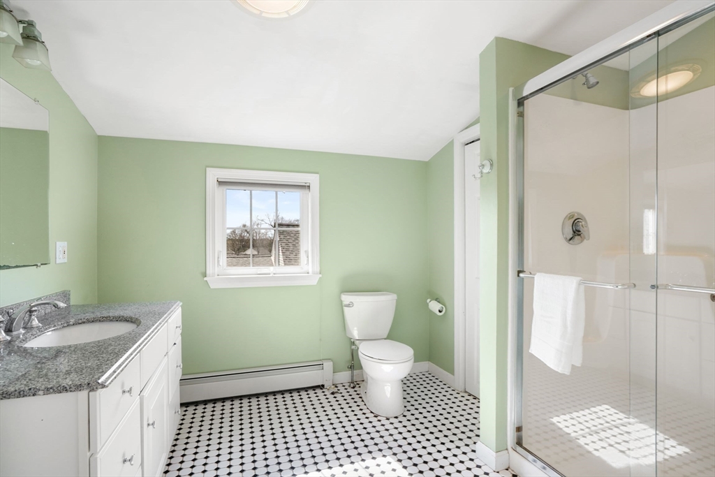 20 Dewey St