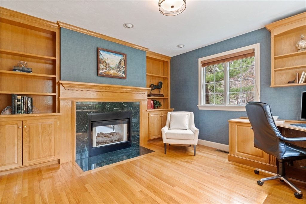 19 Buttonwood Drive