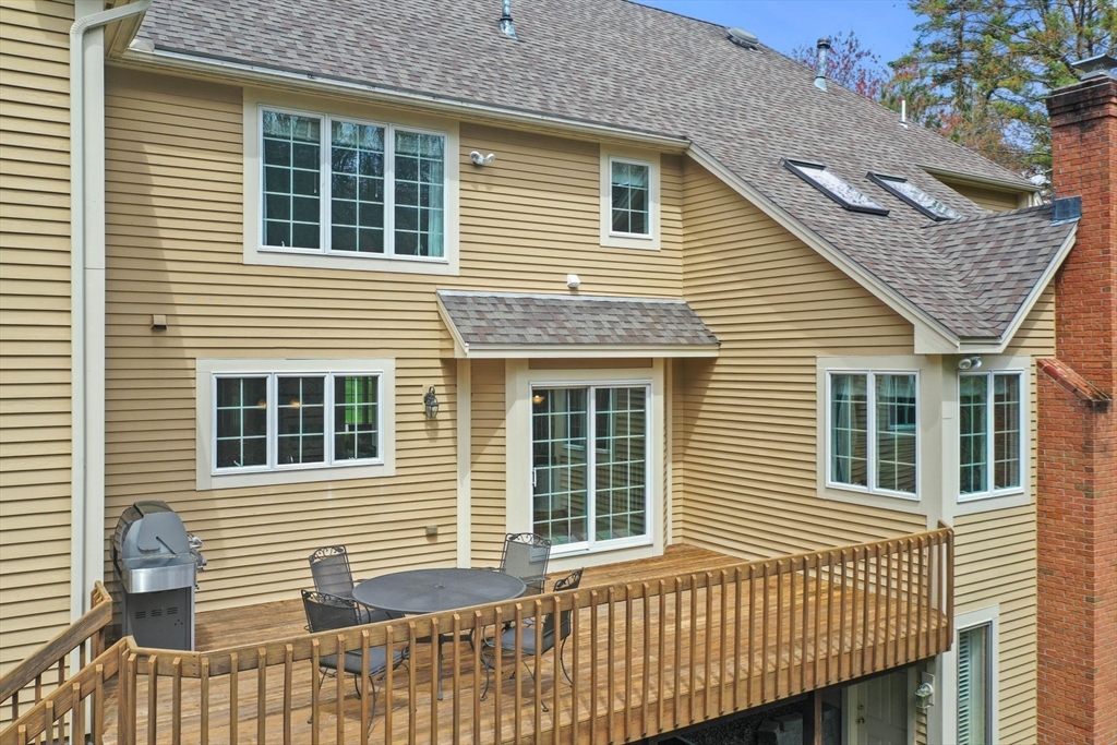 19 Buttonwood Drive