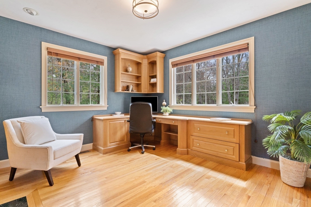 19 Buttonwood Drive