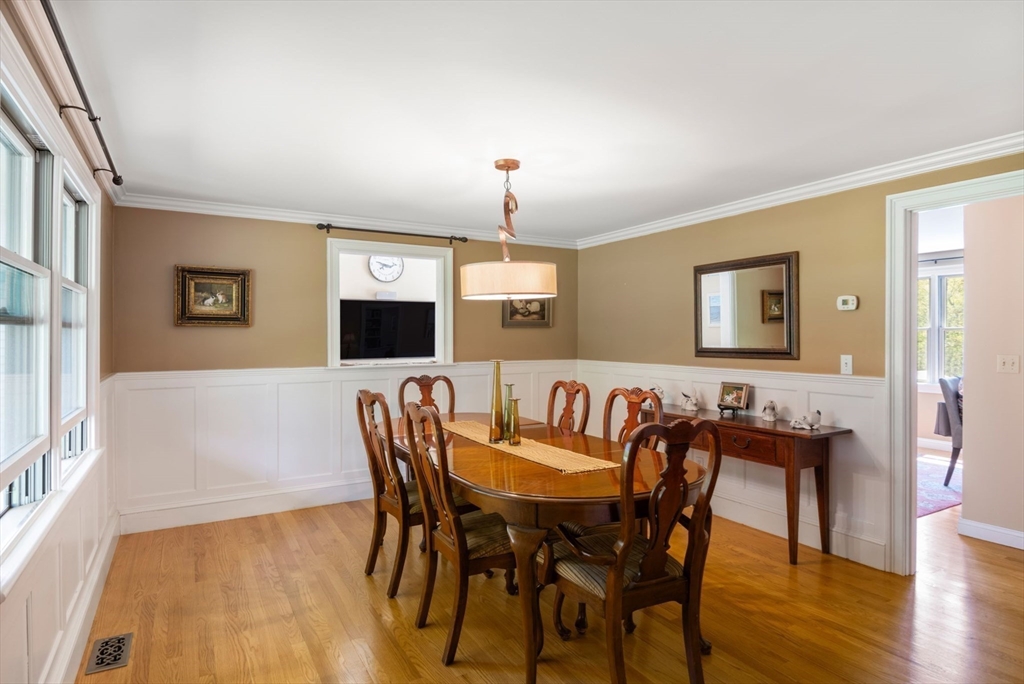 9 Moulton St