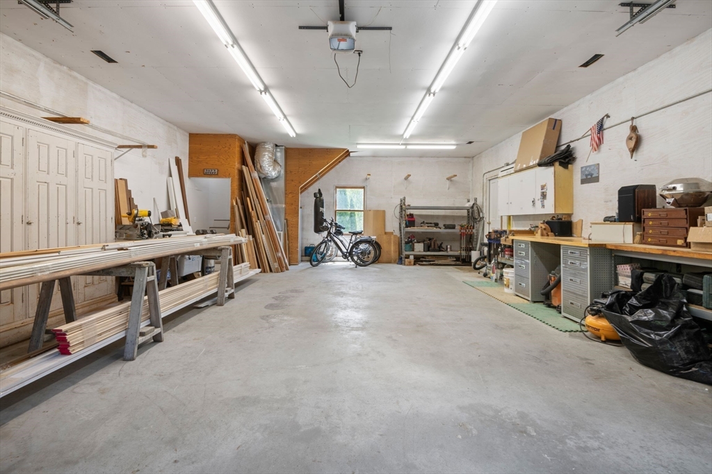9 Moulton St